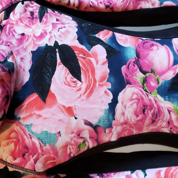 Lululemon Scuba Hoodie 2 - Picture 9 of 12